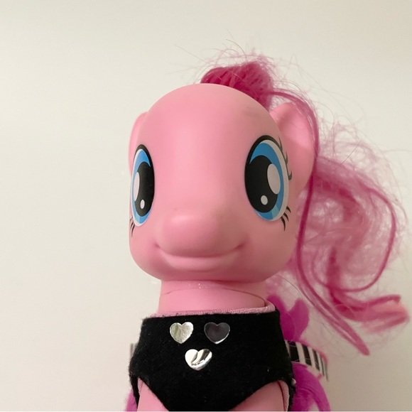 My Little Pony Pinkie Pie Boutique Pink and Fabulous 6” Tall - Picture 14 of 16